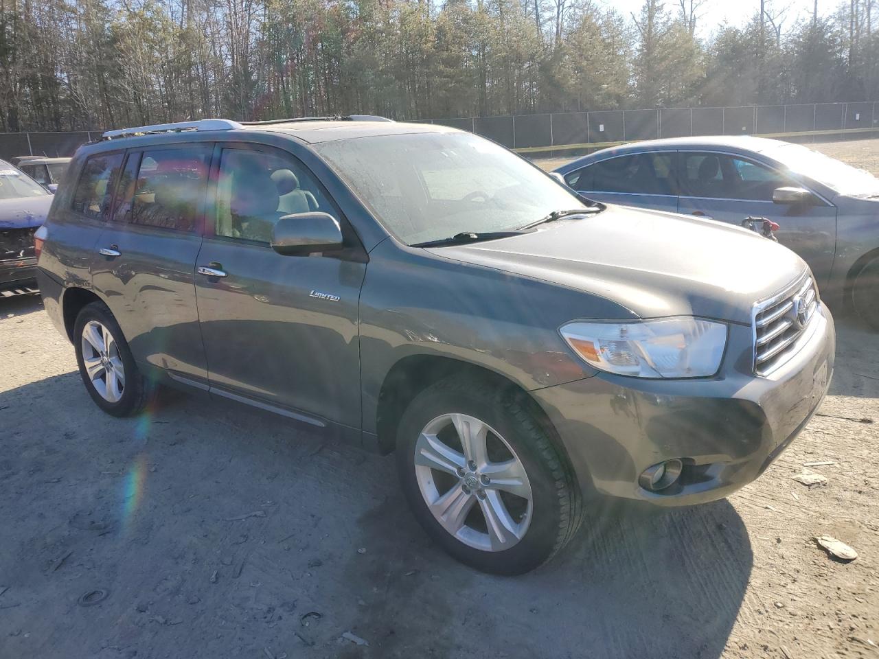 2010 Toyota Highlander - Image 4