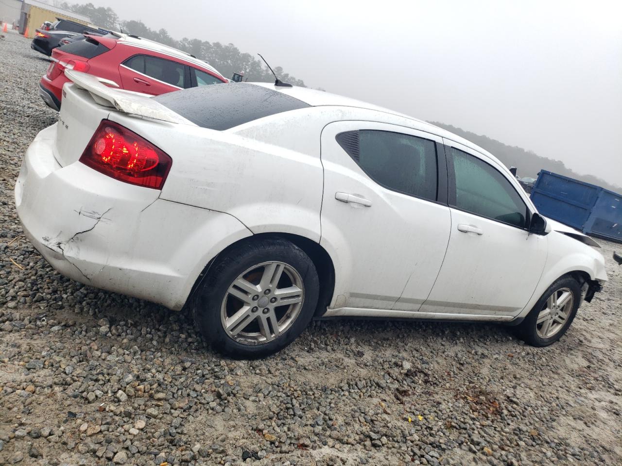 2012 Dodge Avenger - Image 3