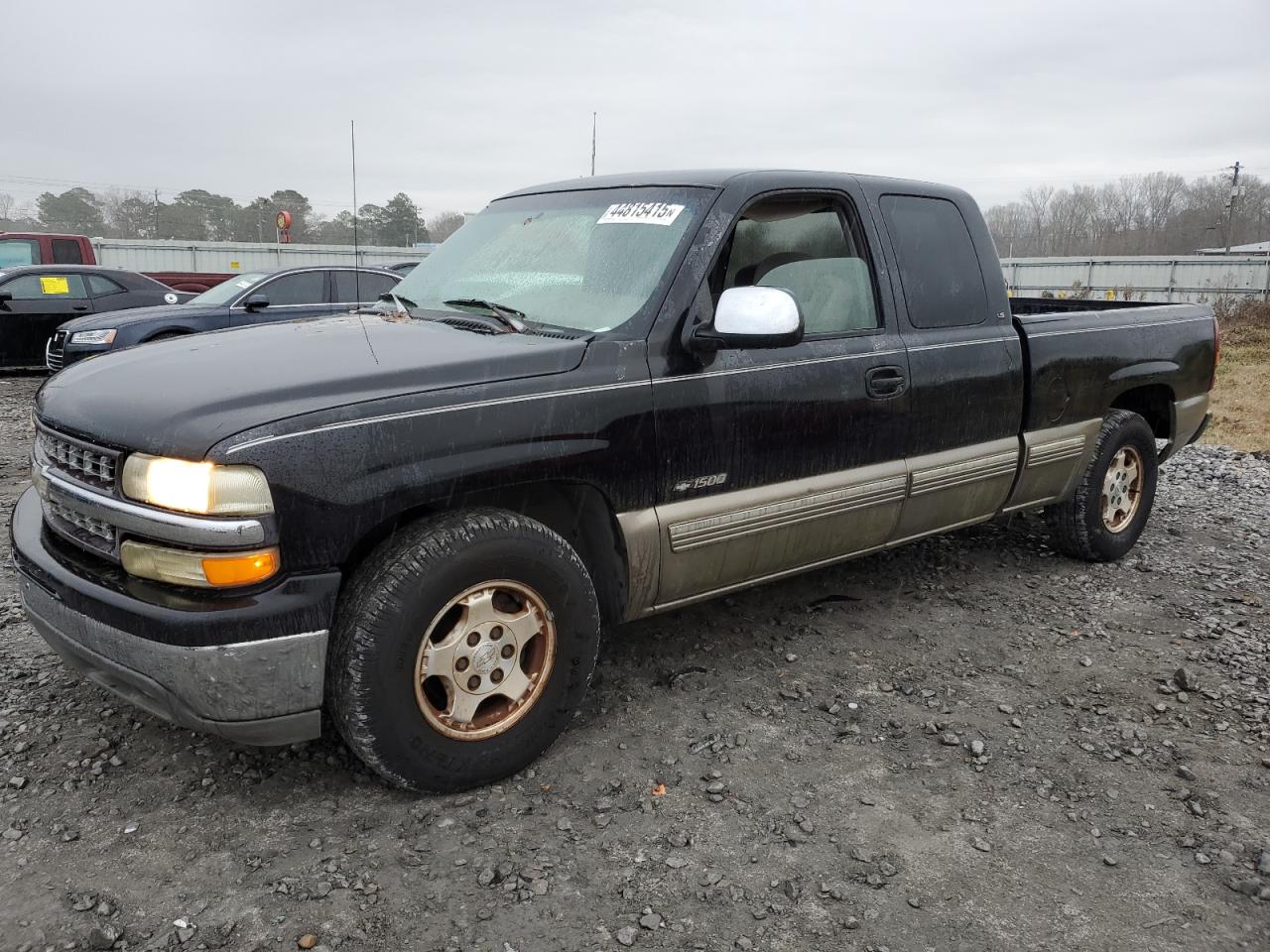 1999 Chevrolet Silverado - Image 1