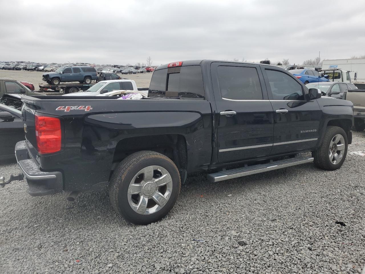 2015 Chevrolet Silverado - Image 3