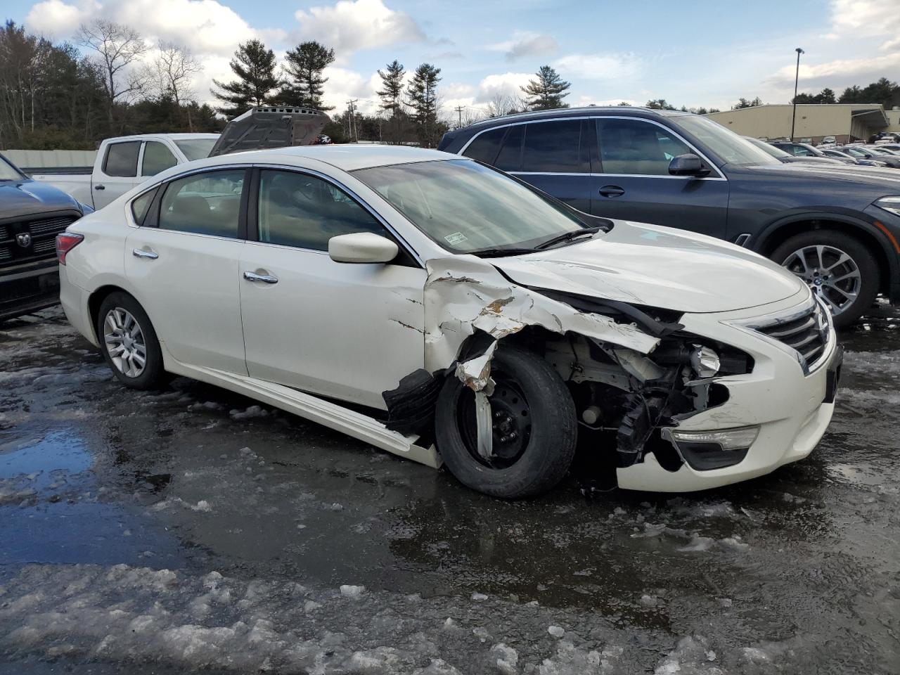 2014 Nissan Altima - Image 4