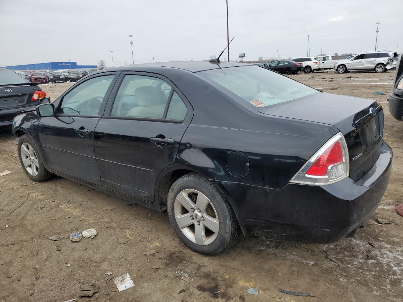 2007 Ford Fusion - Image 2