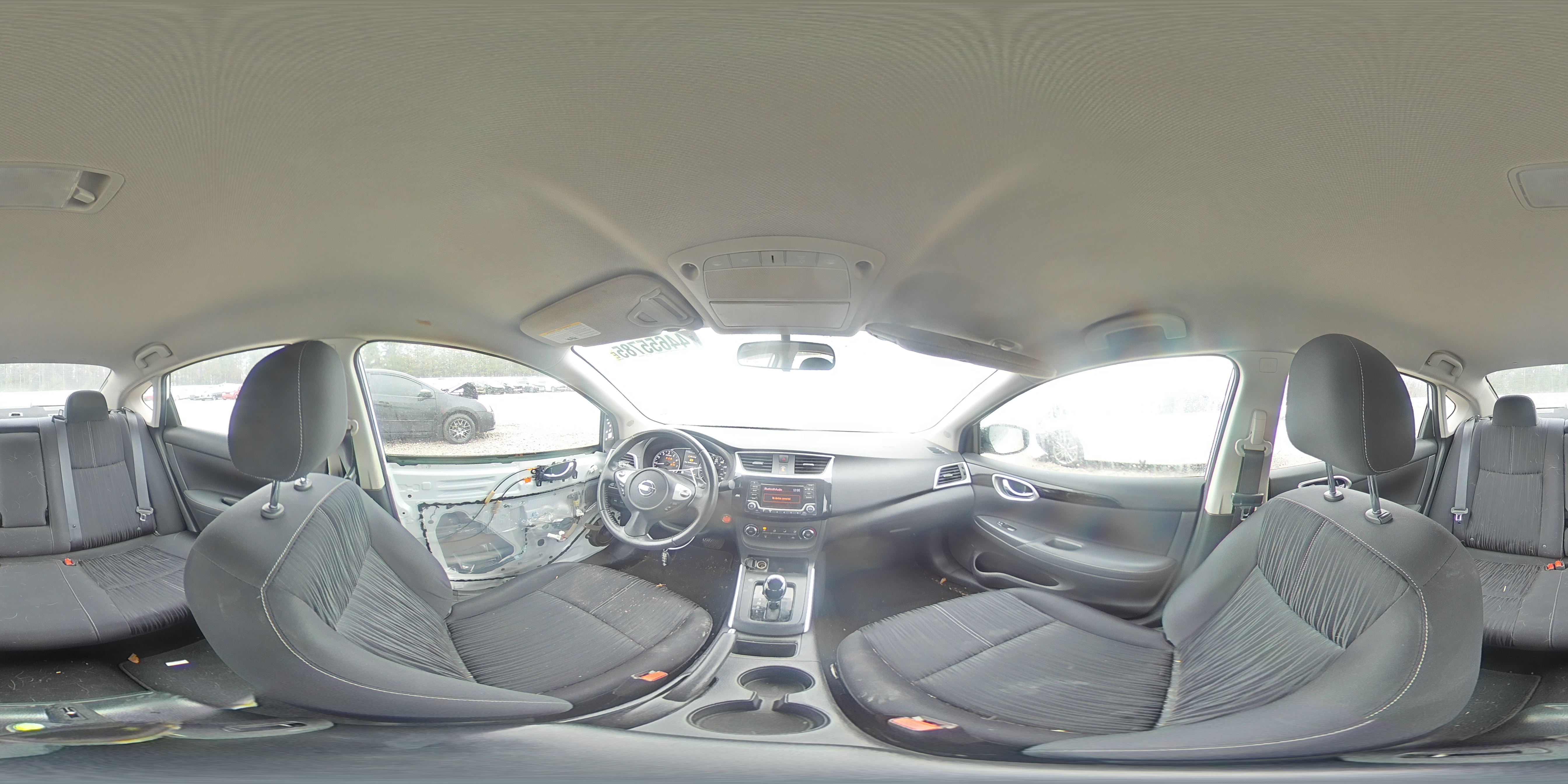 2016 Nissan Sentra - Image 13
