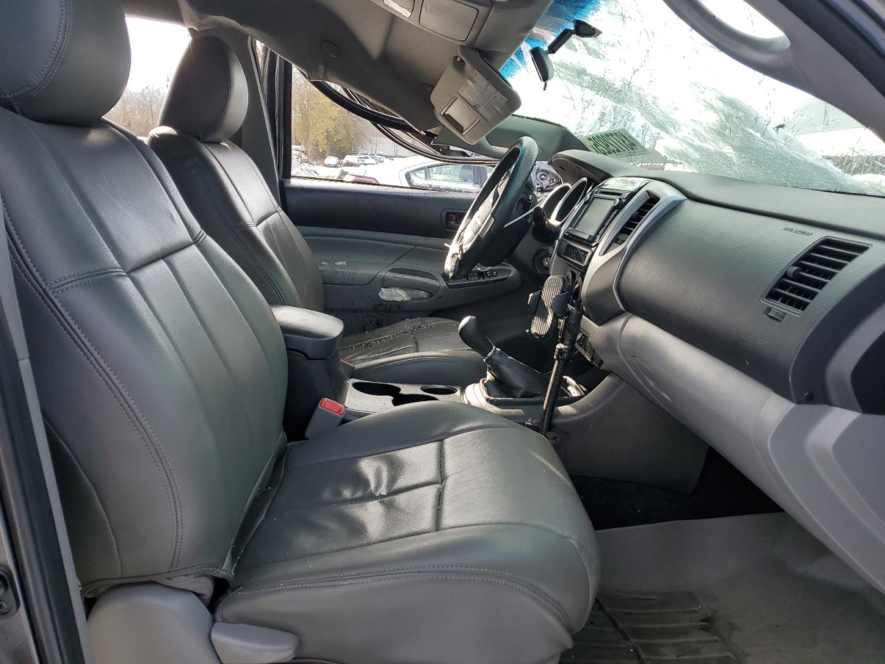 2014 Toyota Tacoma - Image 7
