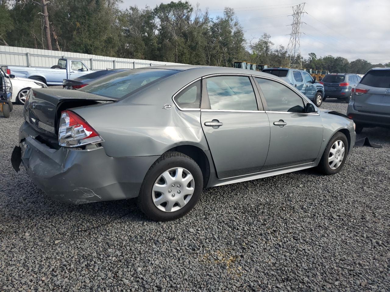 2009 Chevrolet Impala - Image 3