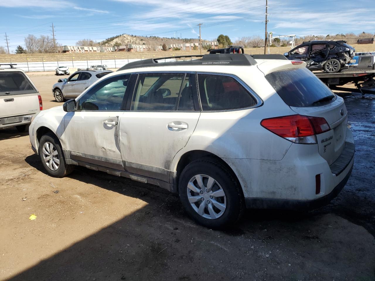 2011 Subaru Outback - Image 2