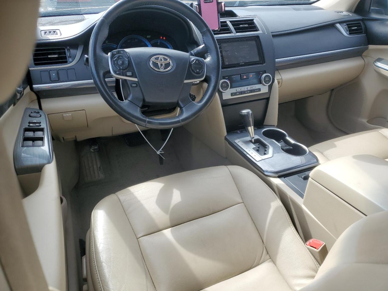 2014 Toyota Camry - Image 8