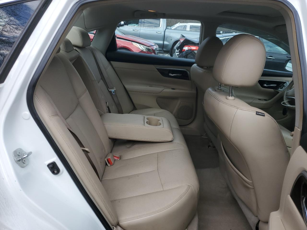 2013 Nissan Altima - Image 10