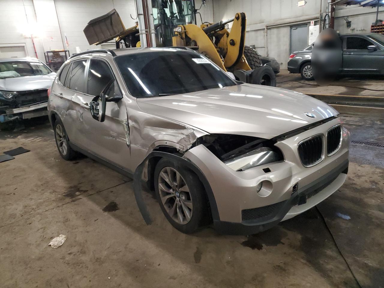 2013 BMW X1 - Image 4