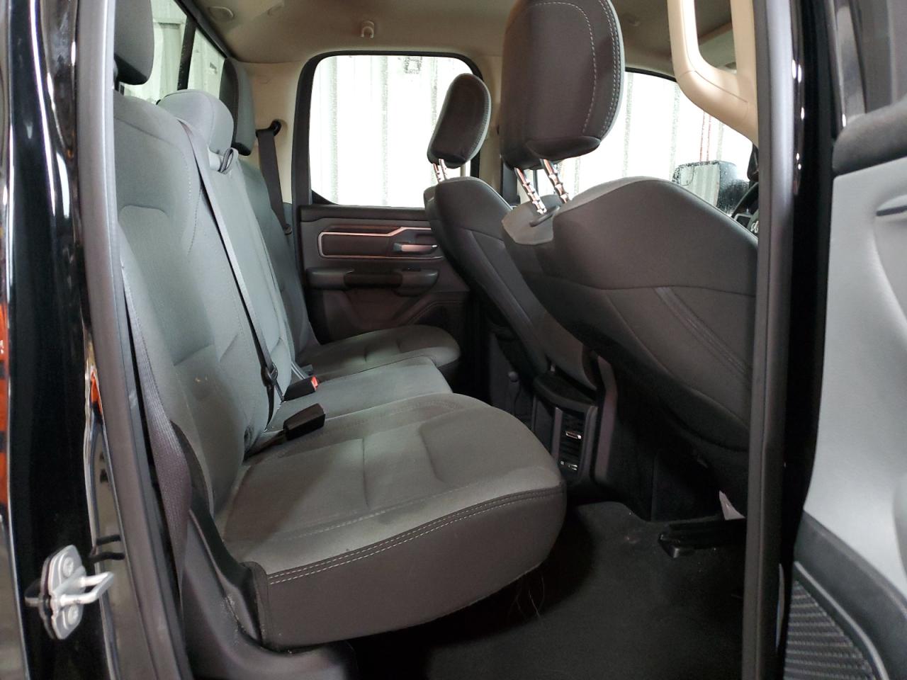 2020 RAM 1500 - Image 10