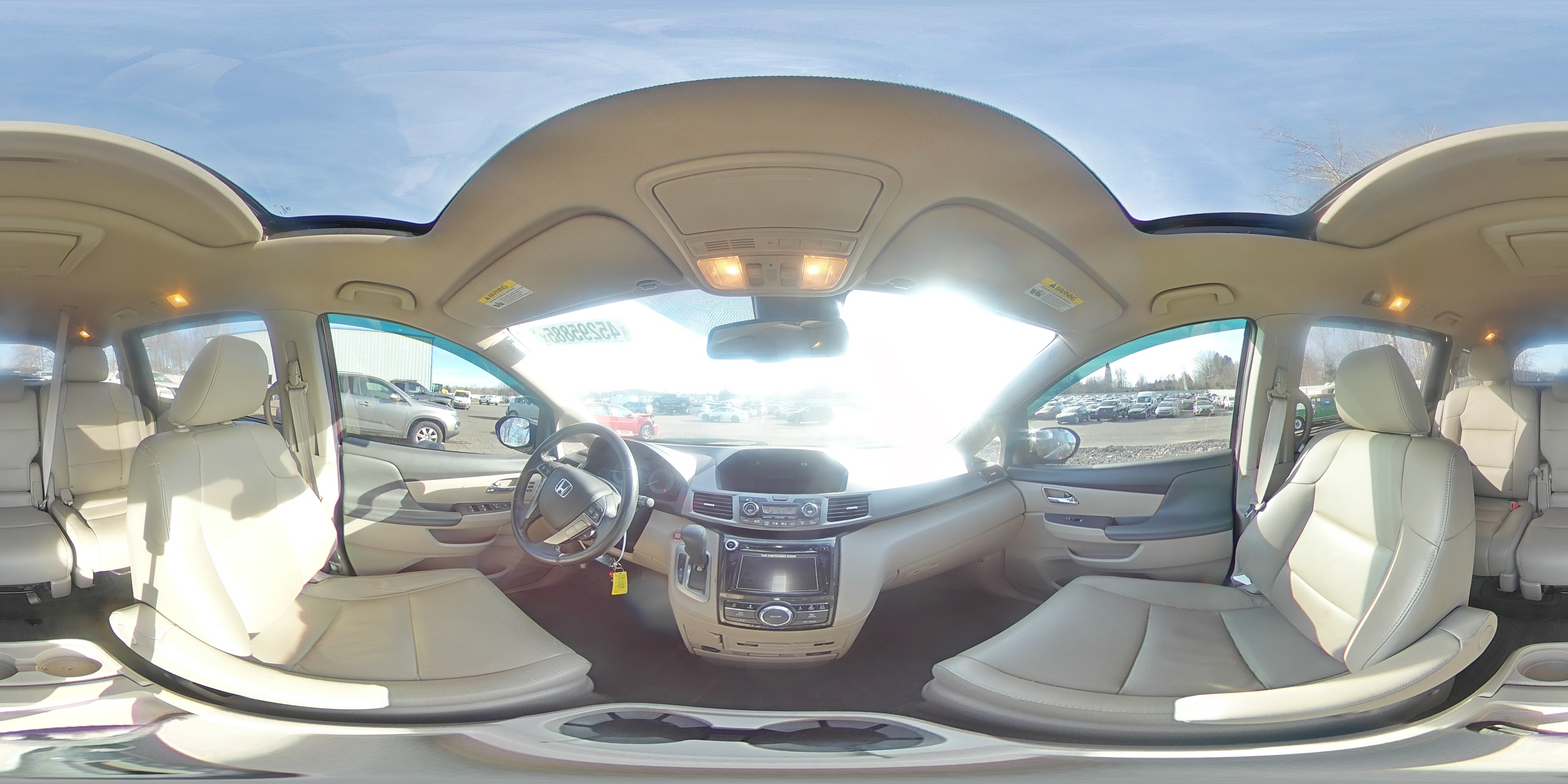 2015 Honda Odyssey - Image 13