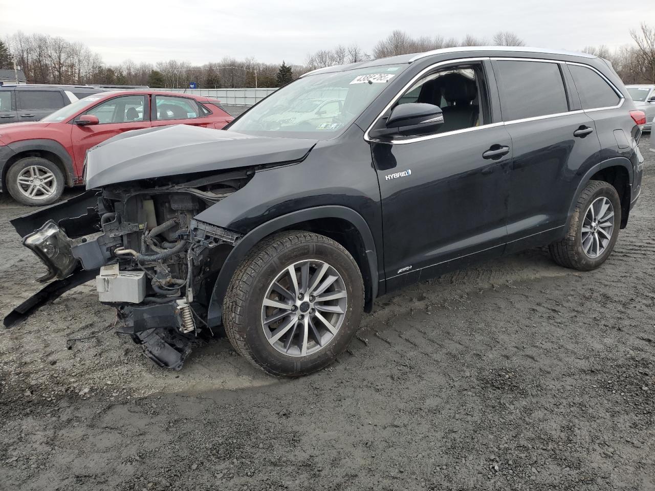 2017 Toyota Highlander - Image 1