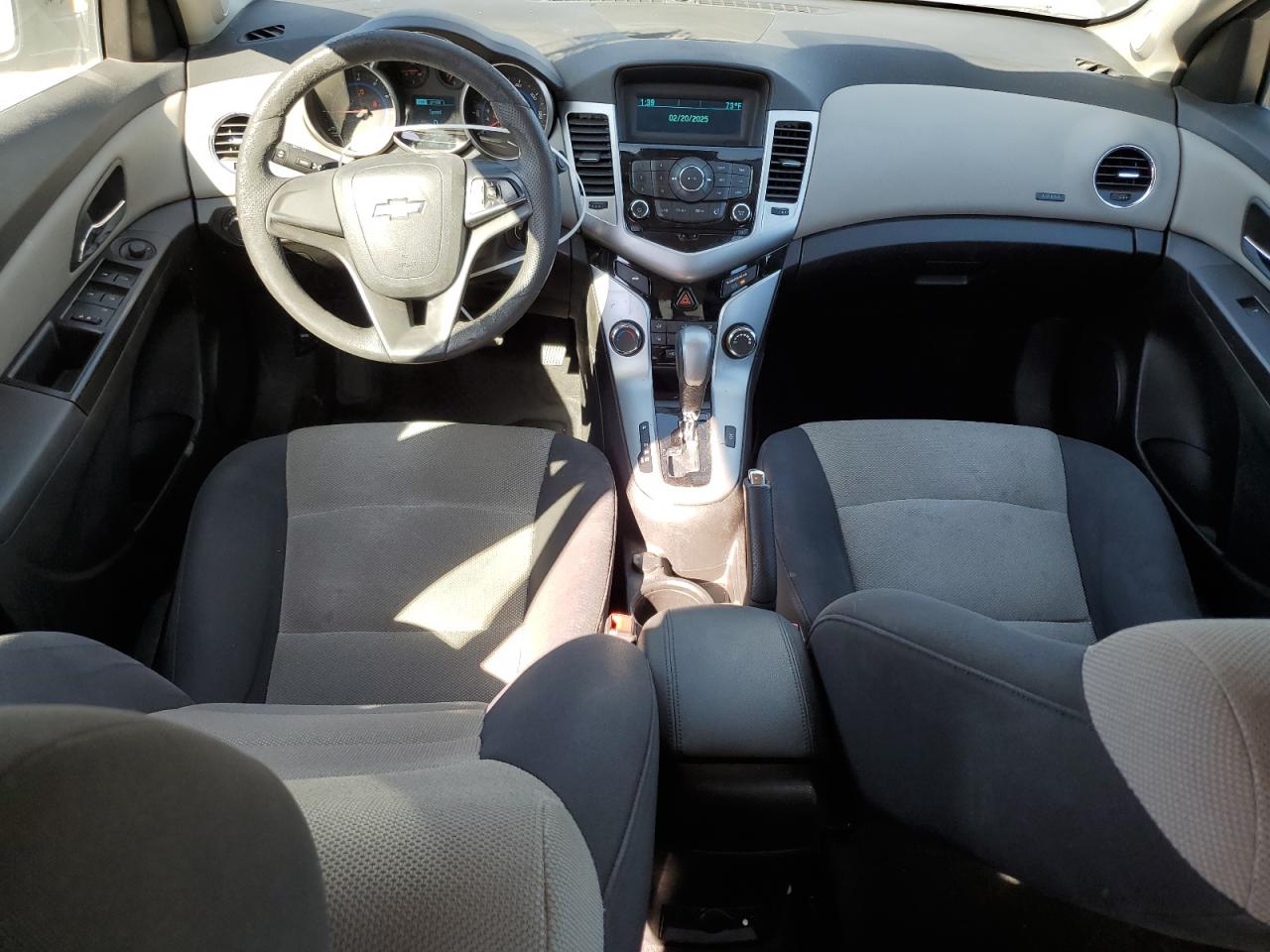 2015 Chevrolet Cruze - Image 8