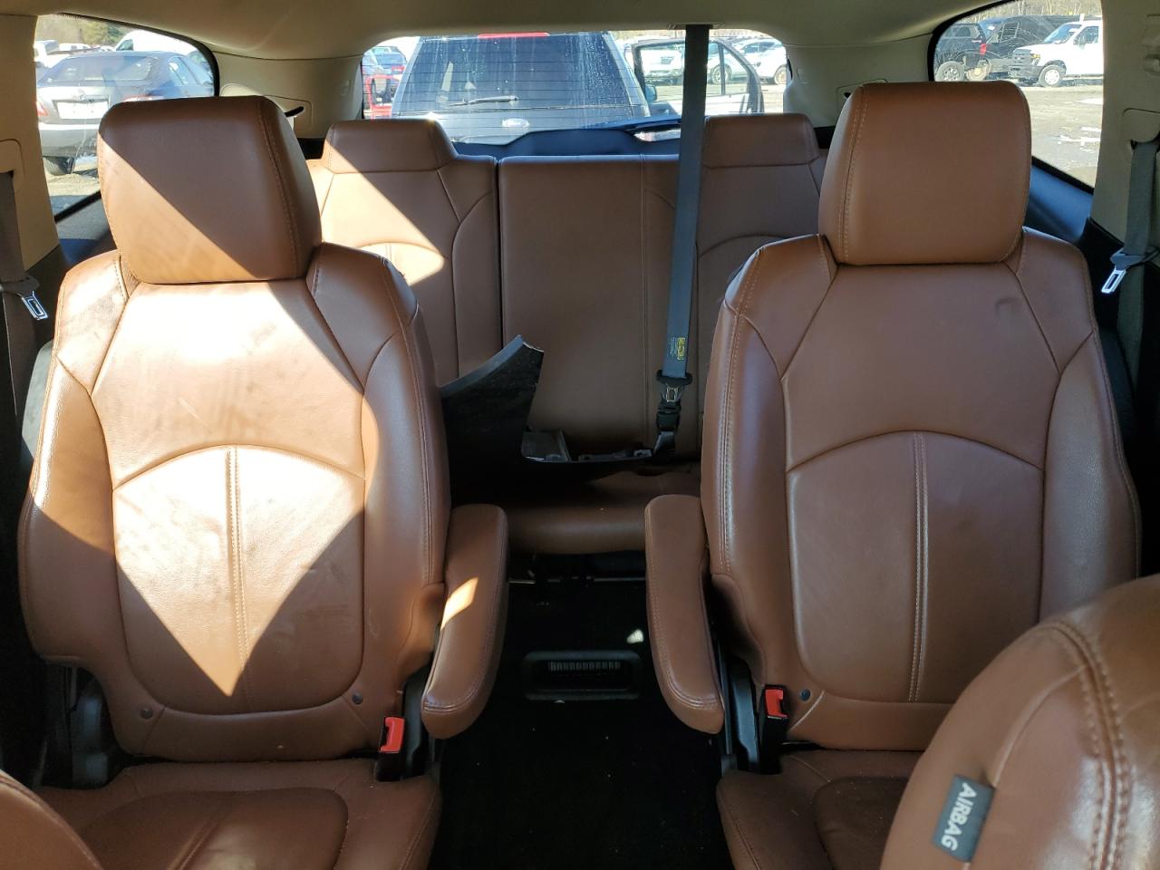 2015 Chevrolet Traverse - Image 10