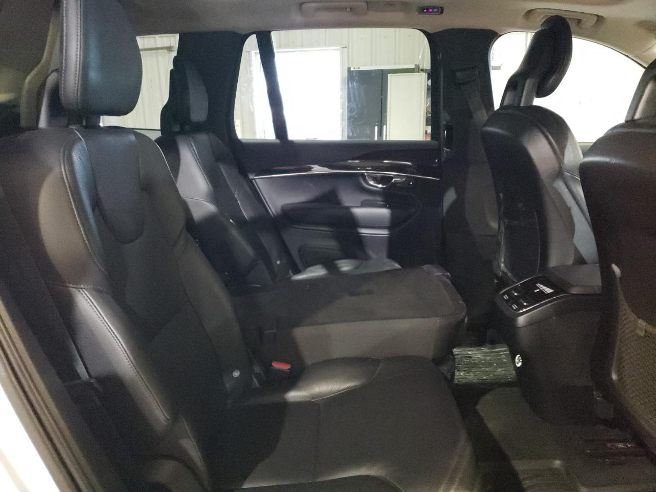 2017 Volvo XC90 - Image 11