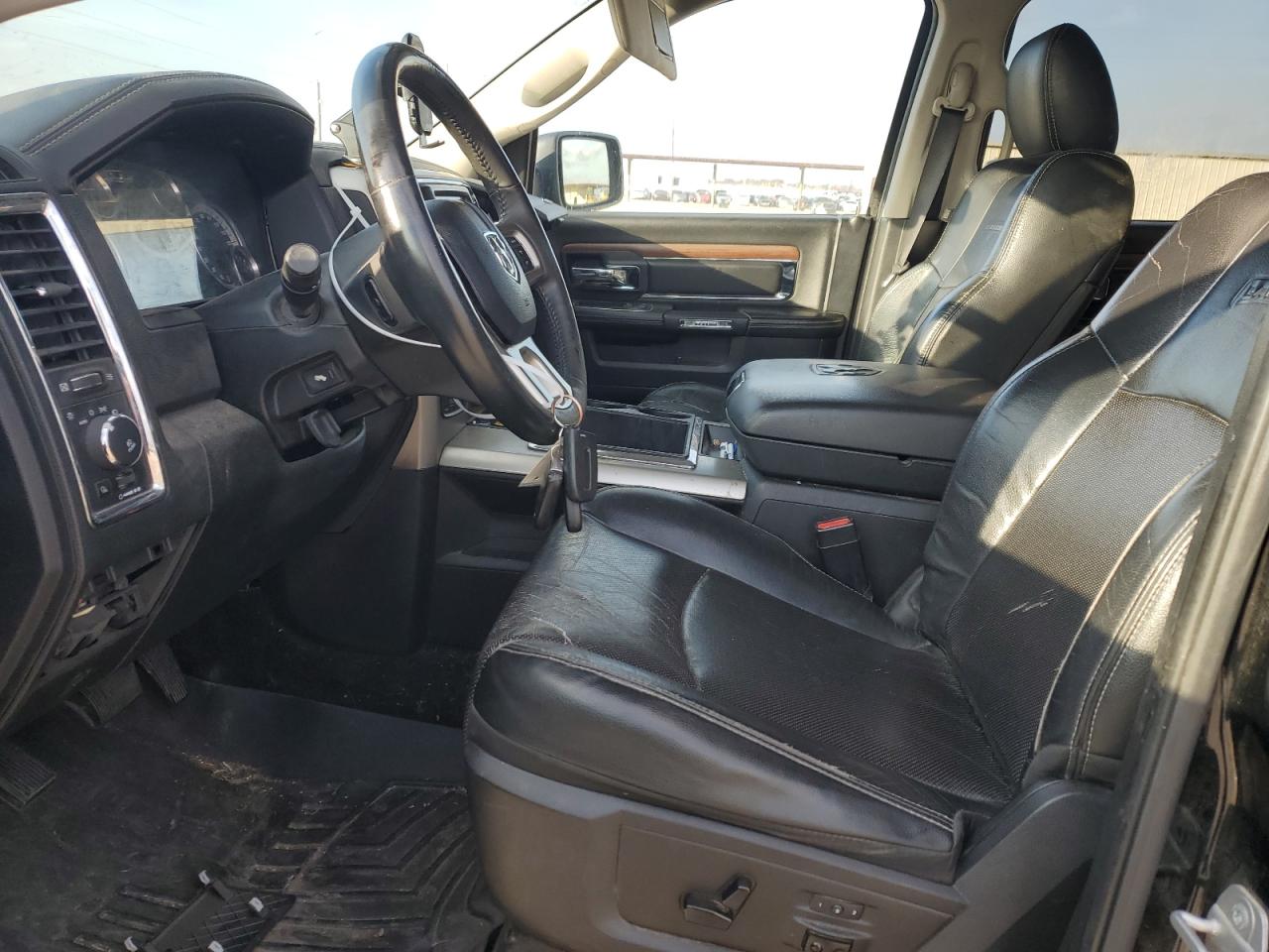2014 RAM 1500 - Image 7