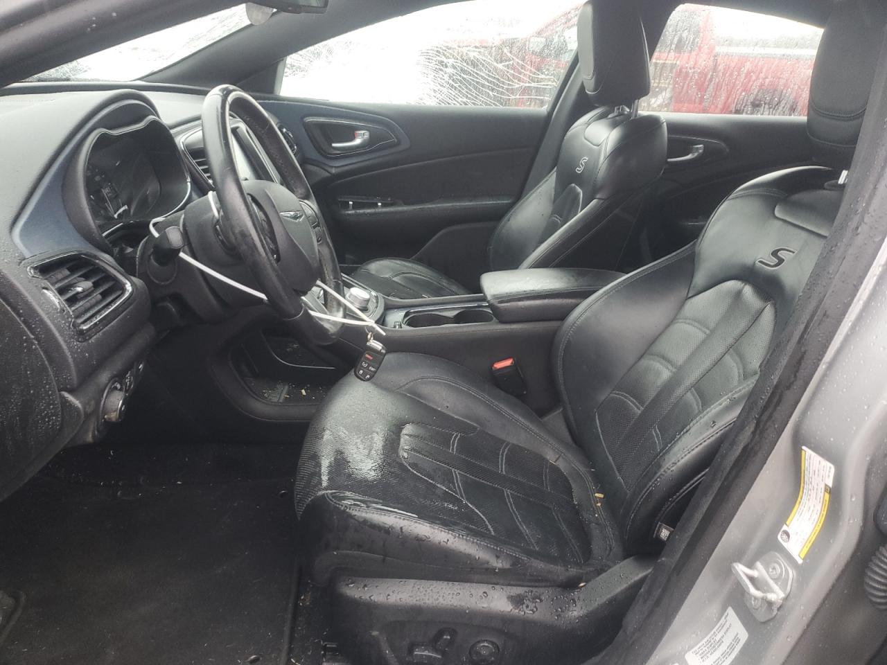 2015 Chrysler 200 - Image 7