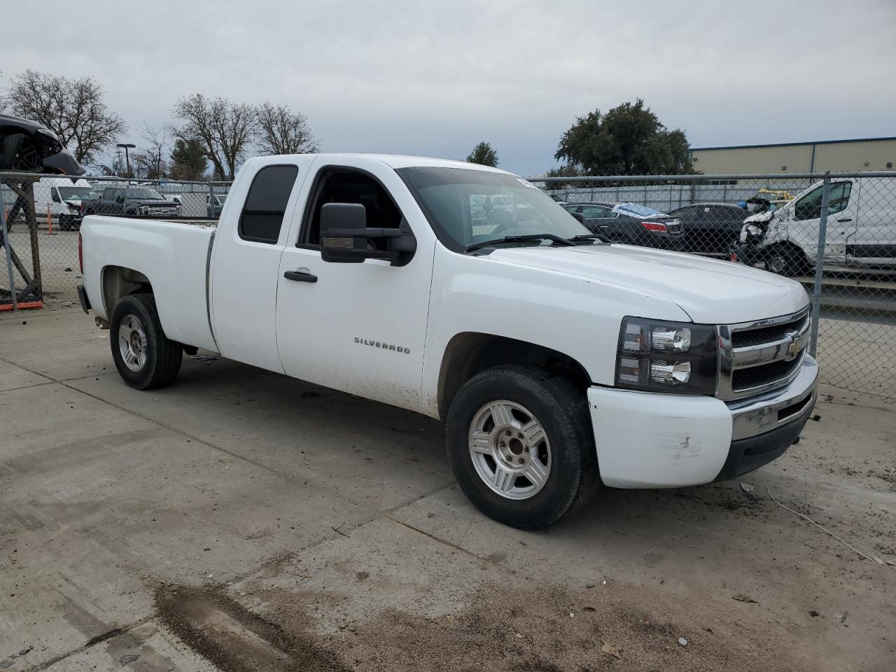 2011 Chevrolet Silverado - Image 4