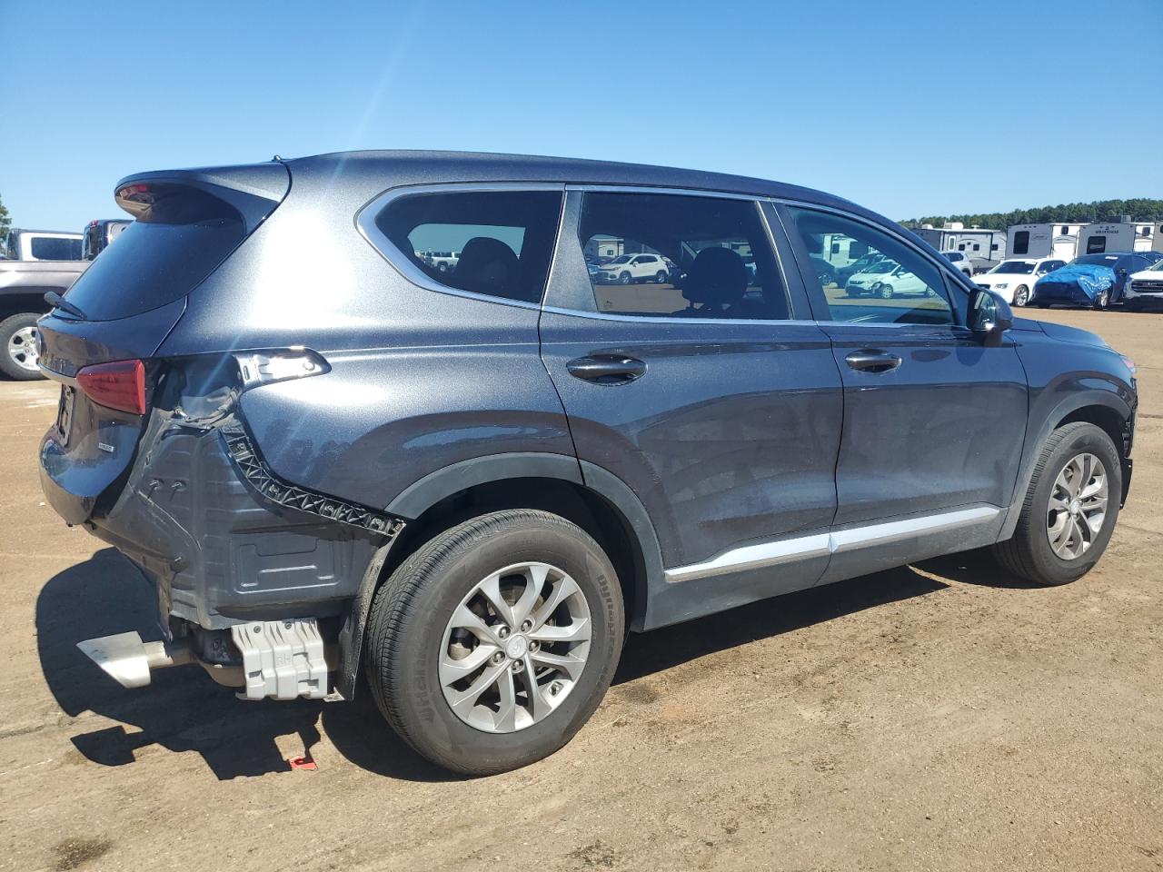 2020 Hyundai Santa Fe - Image 3