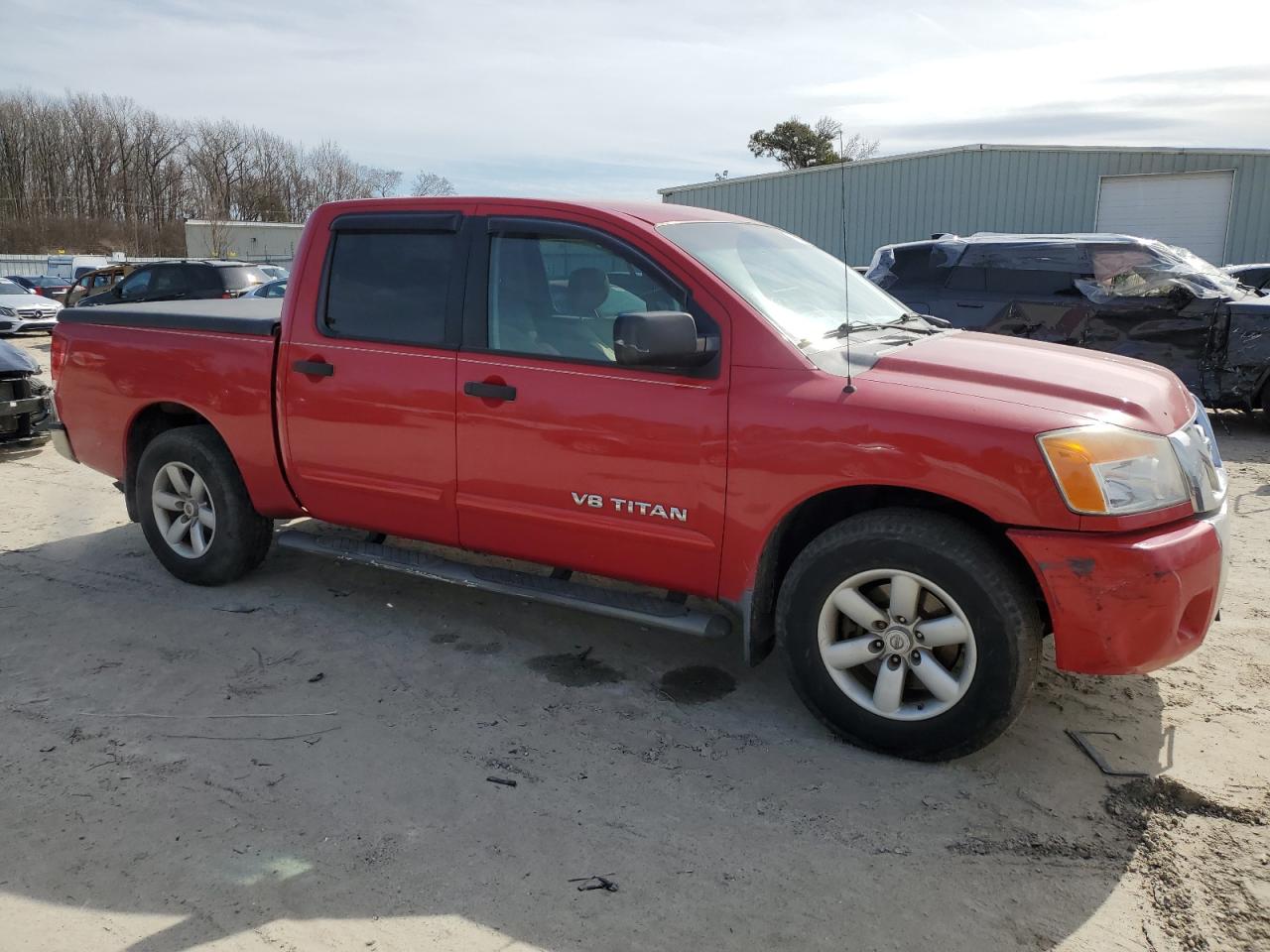 2011 Nissan Titan - Image 4