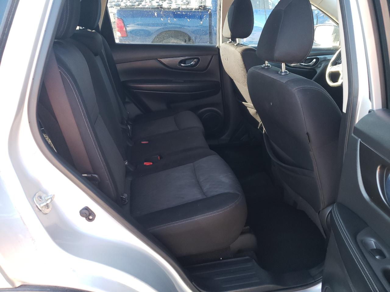 2019 Nissan Rogue - Image 12