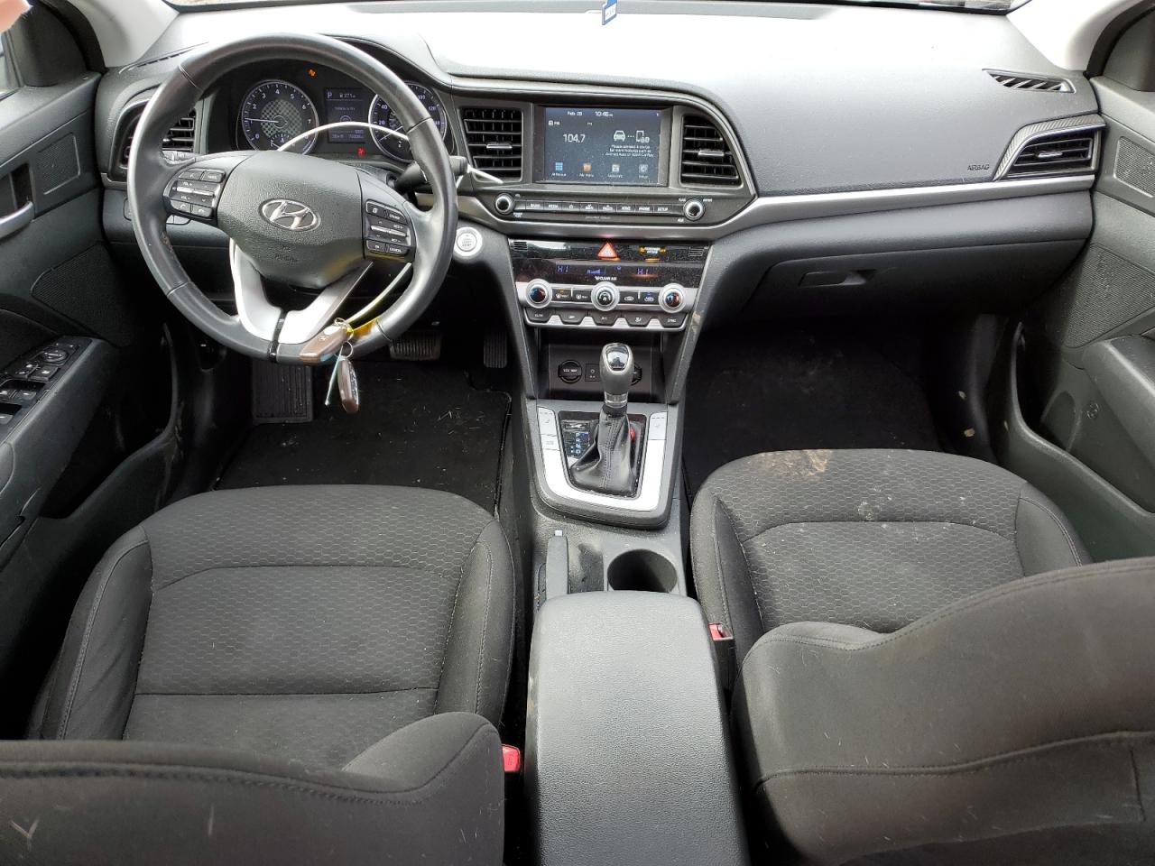 2020 Hyundai Elantra - Image 8
