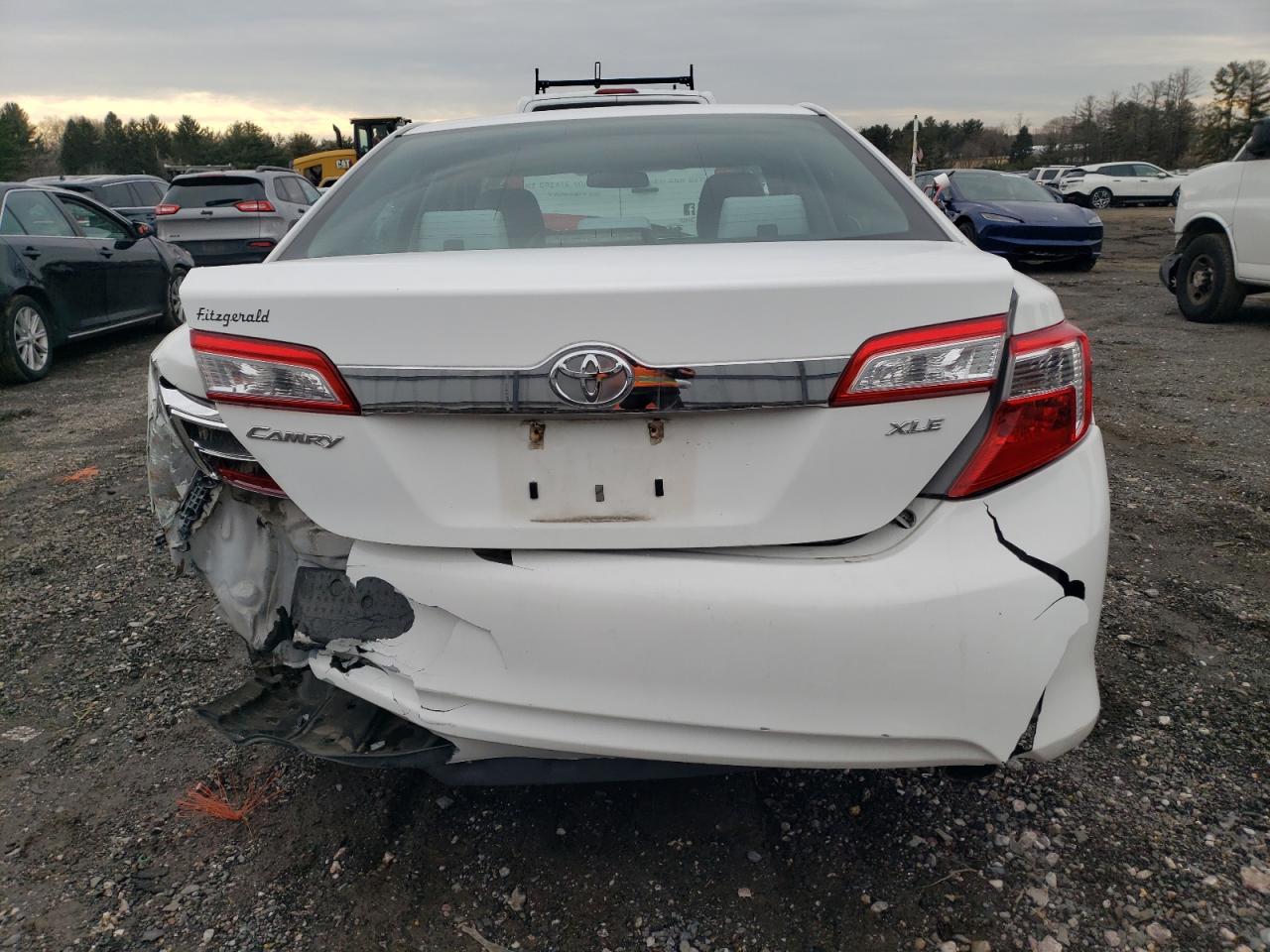 2012 Toyota Camry - Image 6