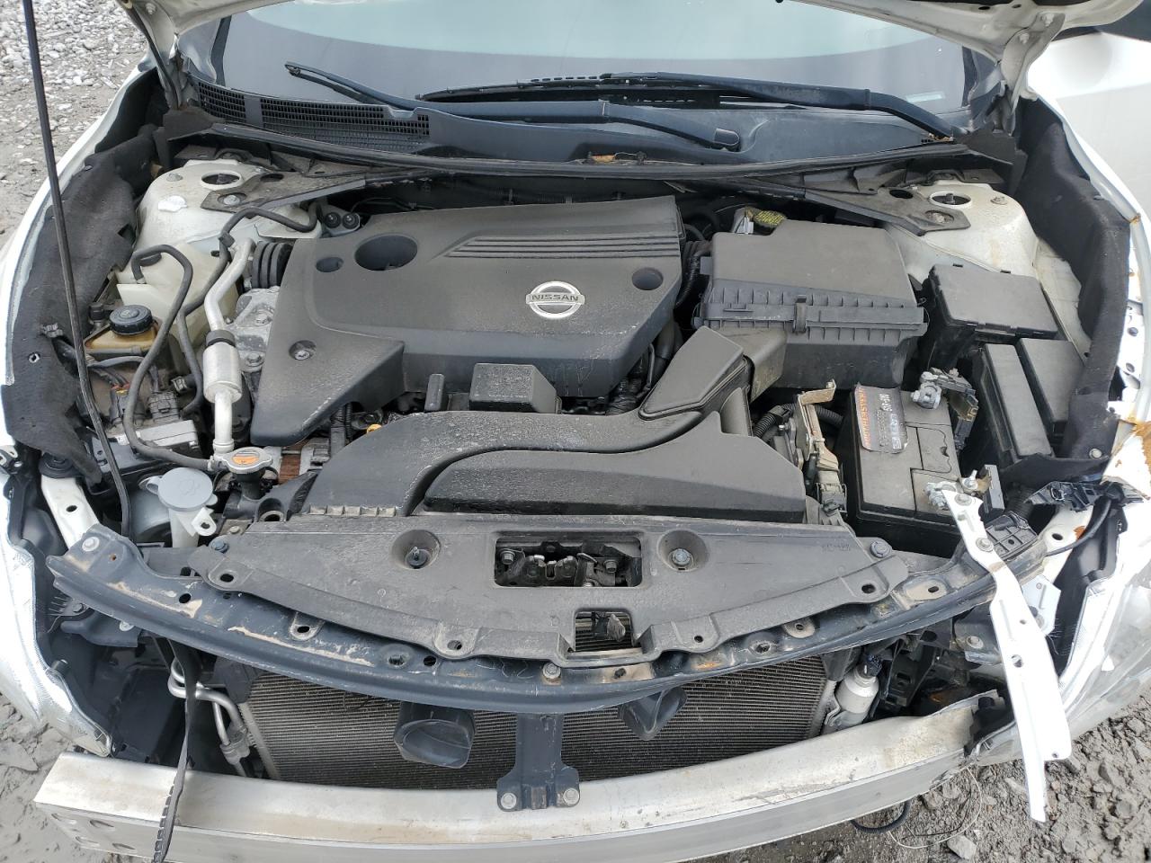 2015 Nissan Altima - Image 13