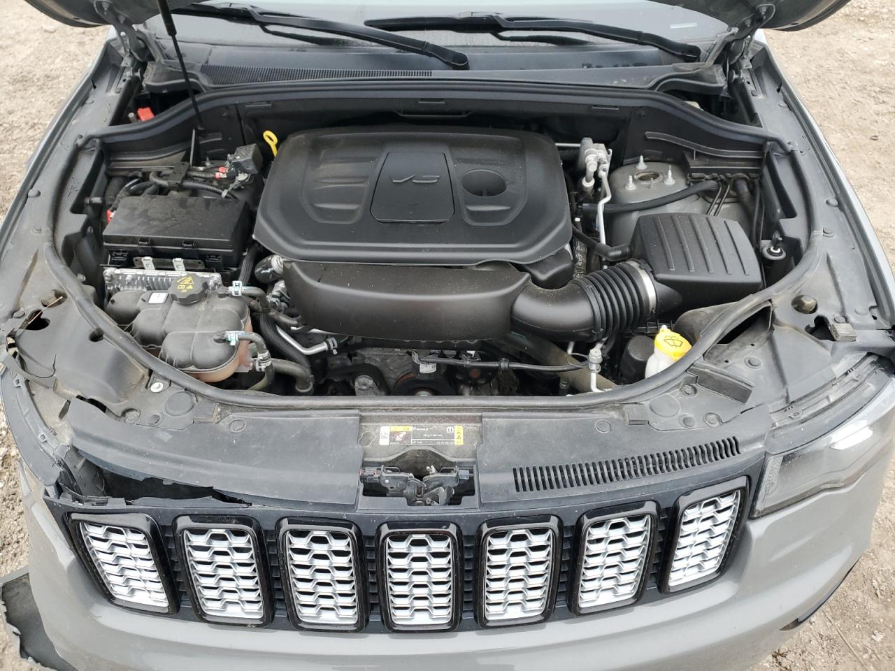 2021 Jeep Grand Cherokee - Image 11