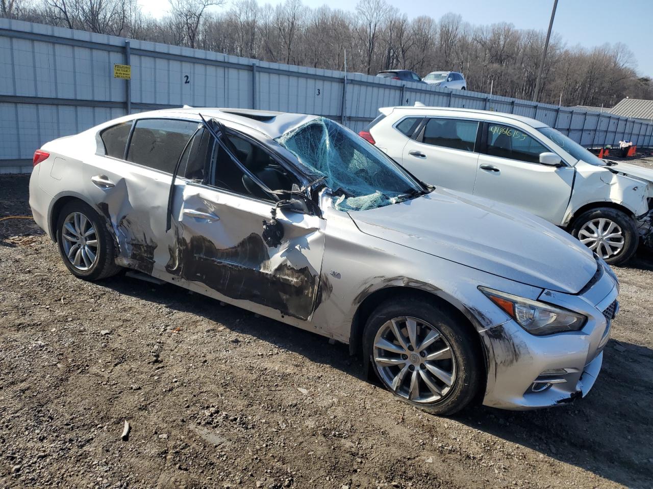 2015 Infiniti Q50 - Image 4