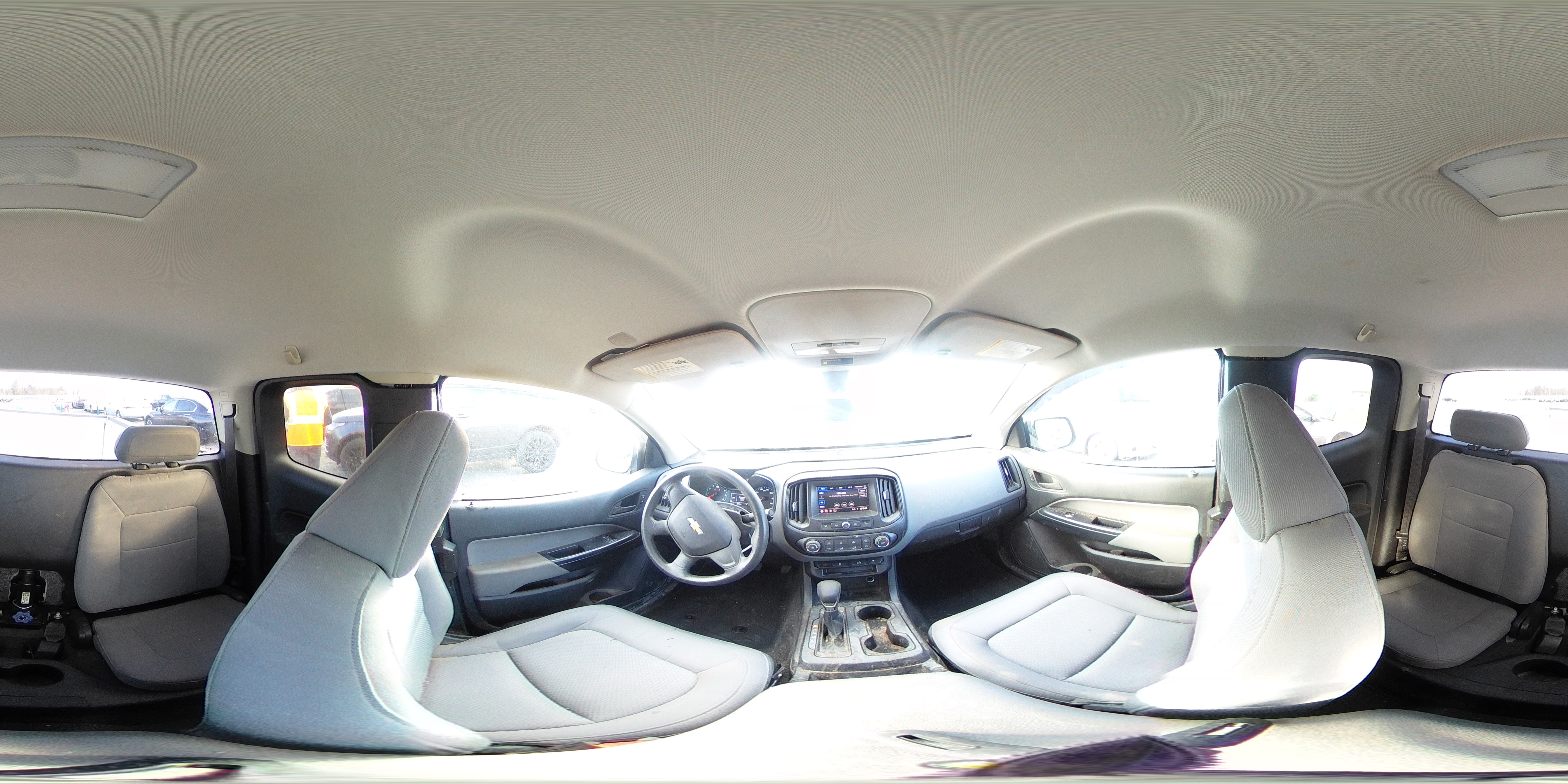 2022 Chevrolet Colorado - Image 13