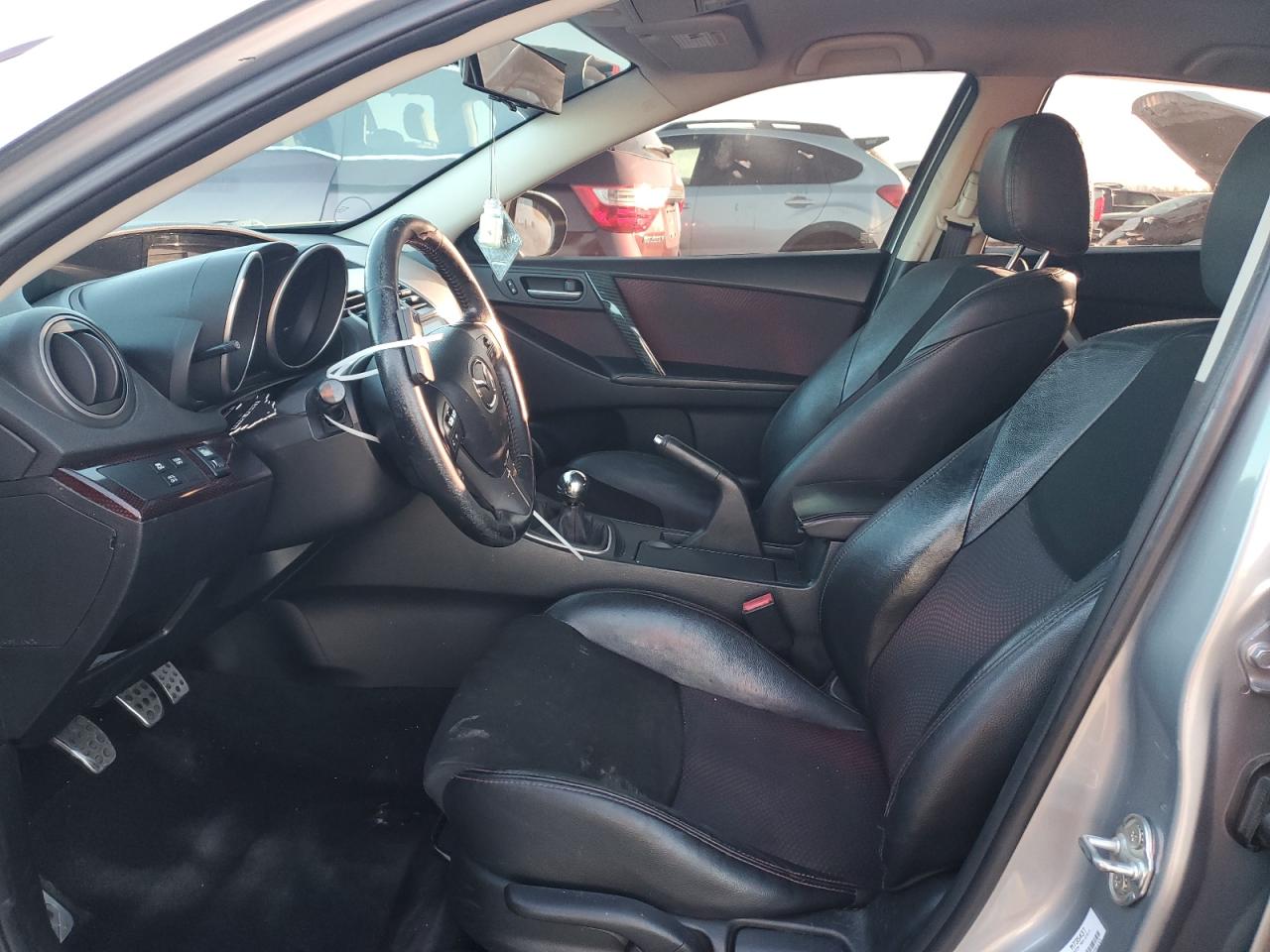 2013 Mazda 3 - Image 7