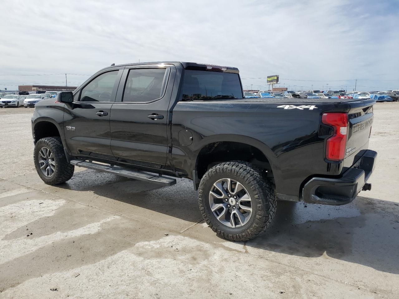 2021 Chevrolet Silverado - Image 2