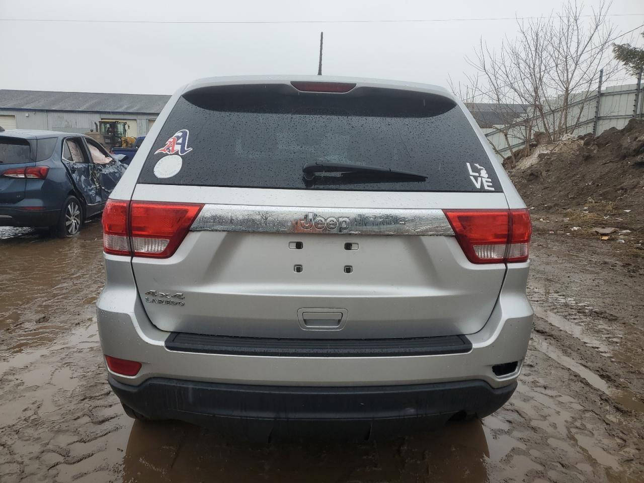 2013 Jeep Grand Cherokee - Image 6