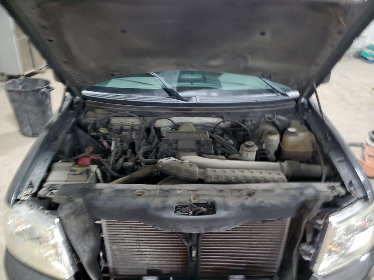 2006 Ford F-150 - Image 13