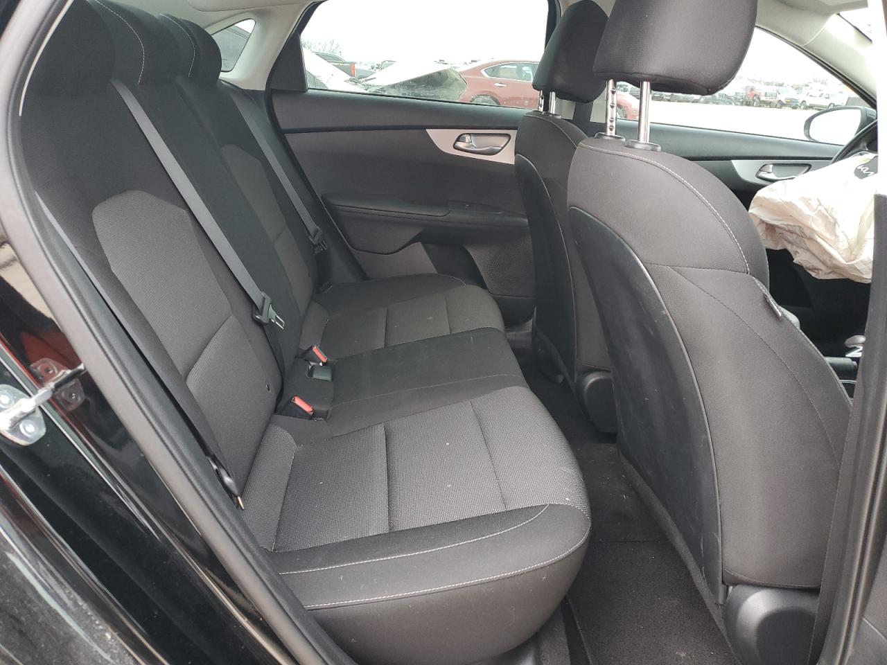 2024 Kia Forte - Image 10