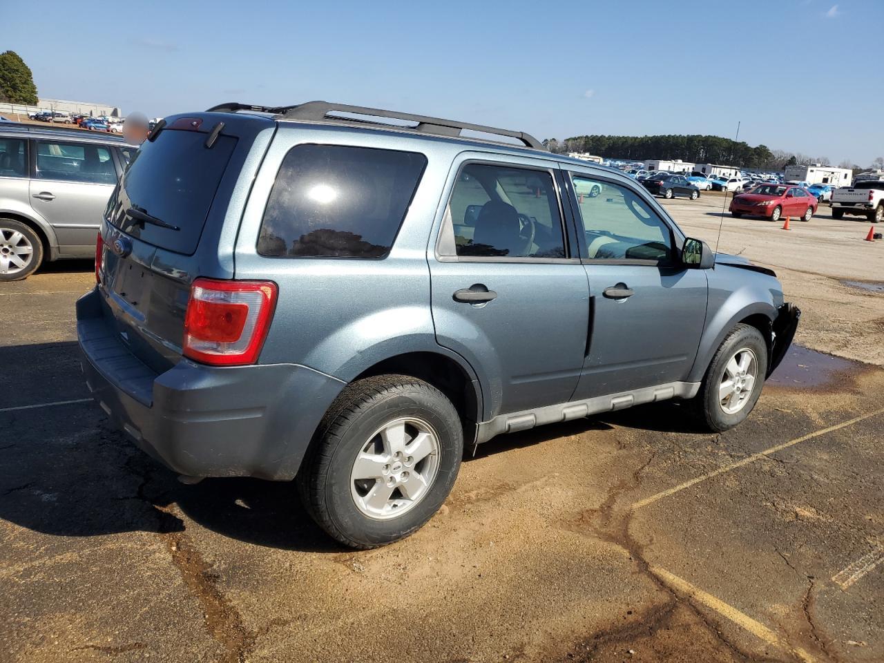 2010 Ford Escape - Image 3