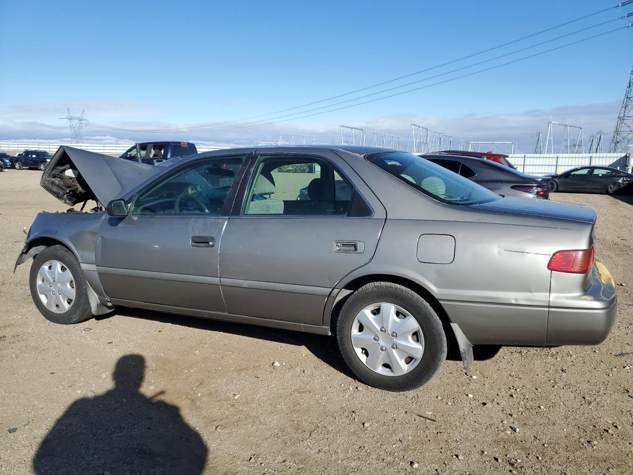 2000 Toyota Camry - Image 2