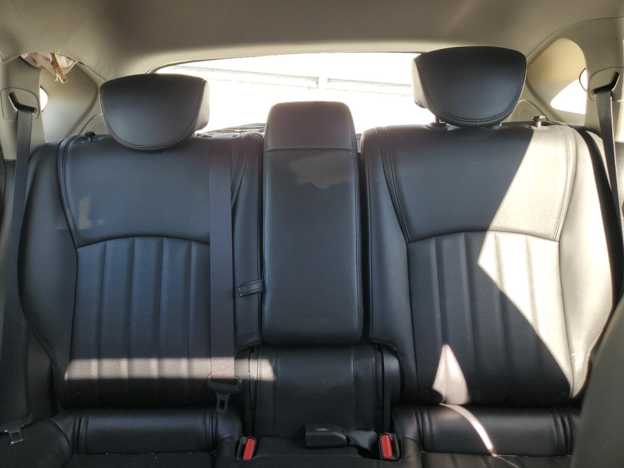 2016 Infiniti QX50 - Image 10
