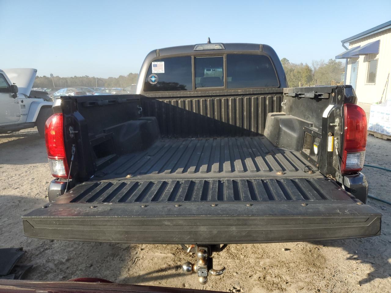 2016 Toyota Tacoma - Image 6
