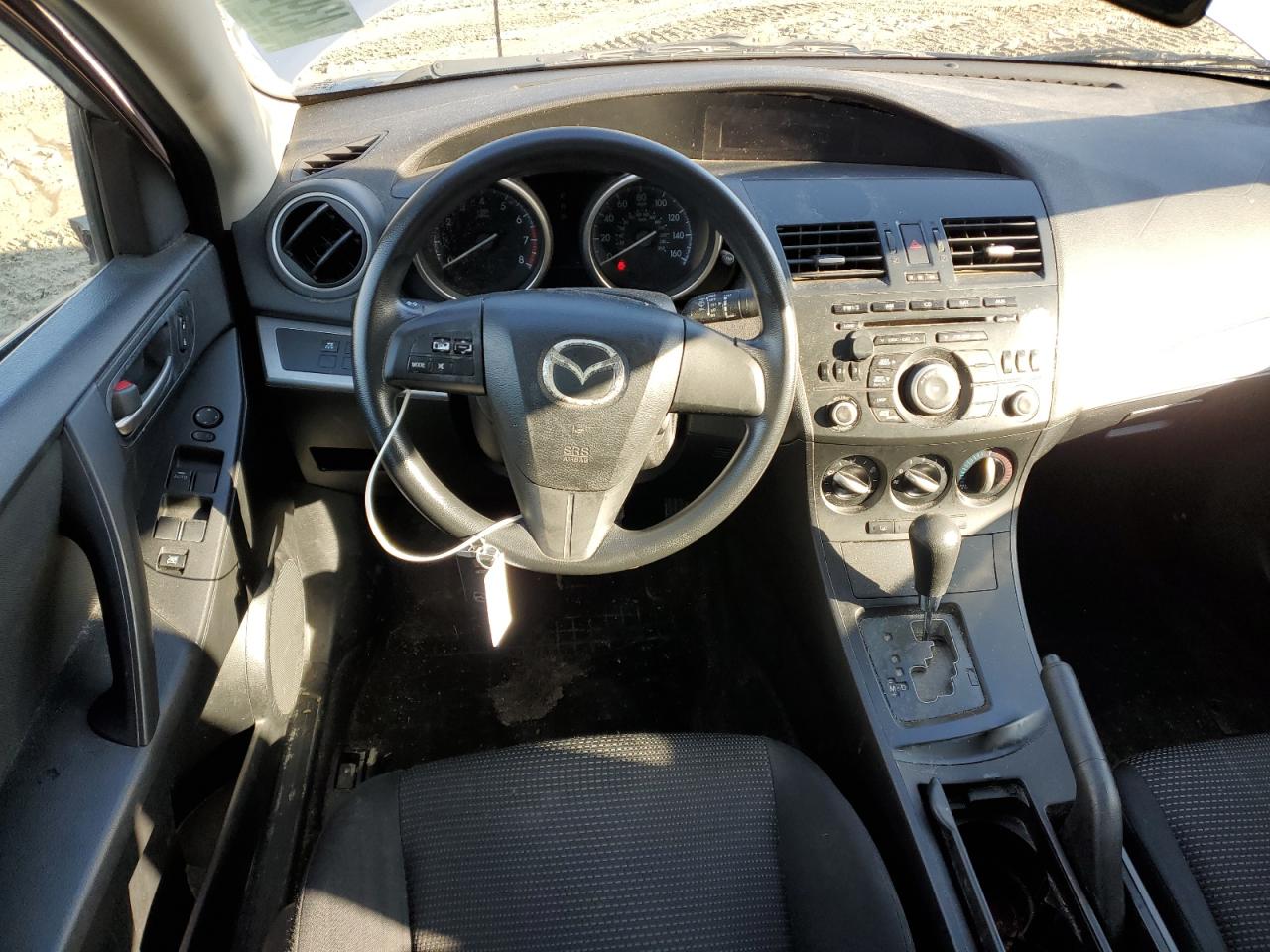 2012 Mazda 3 - Image 8