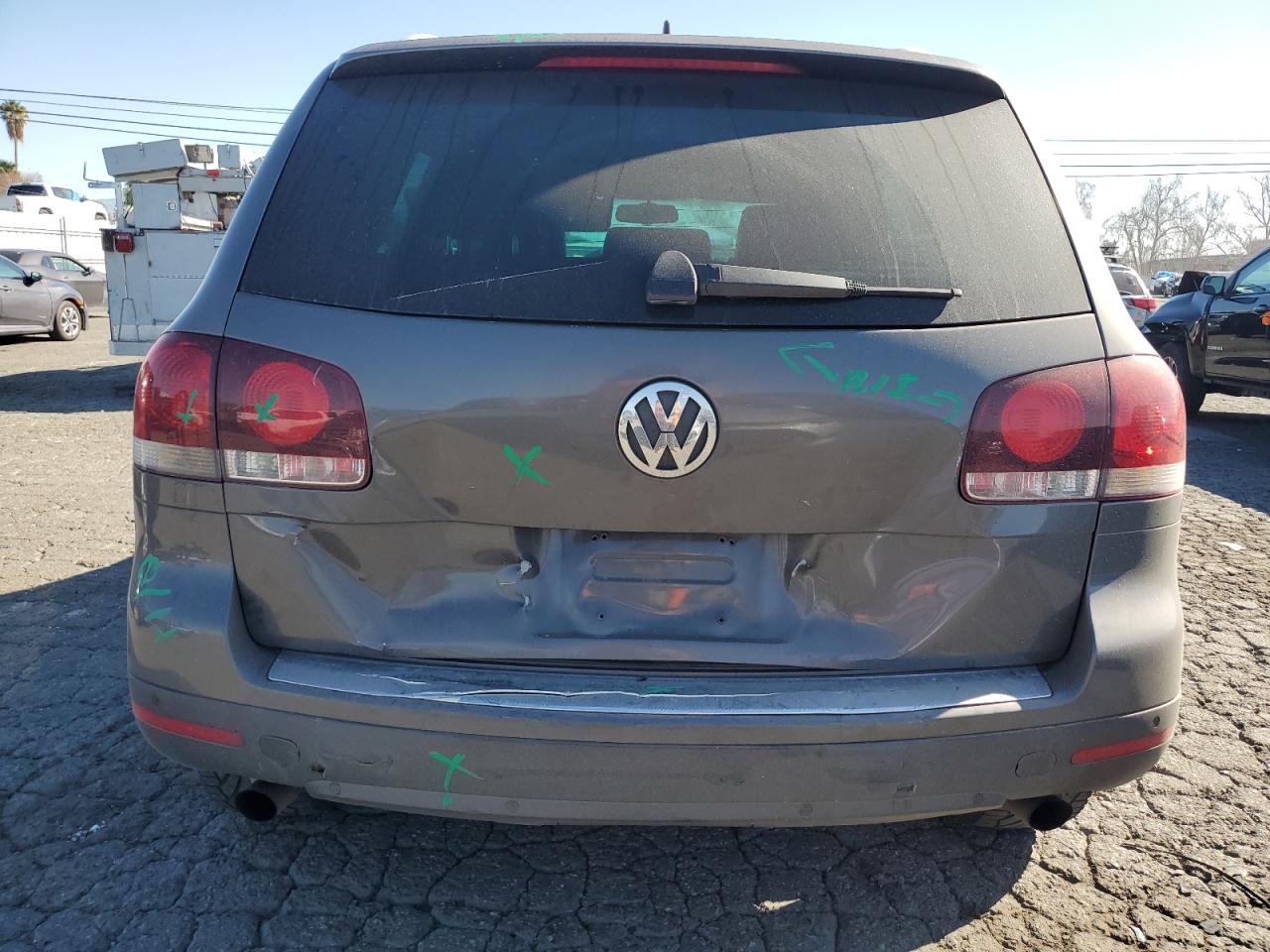2009 Volkswagen Touareg - Image 6