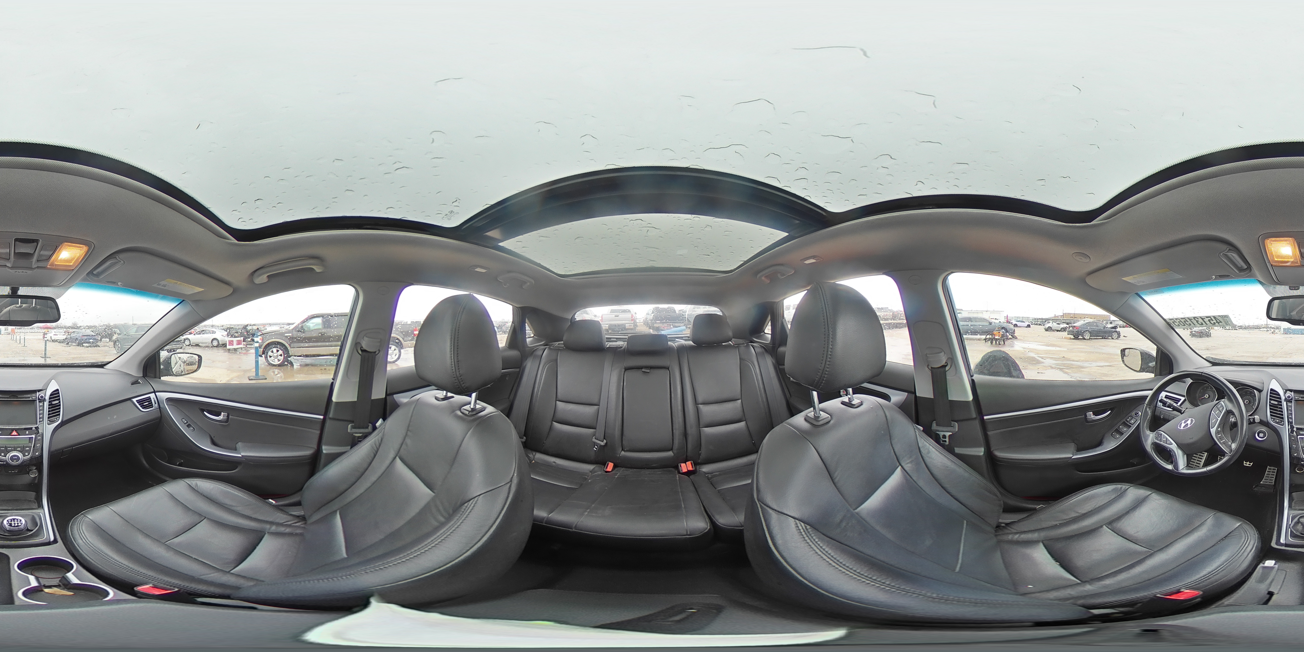 2014 Hyundai Elantra - Image 13