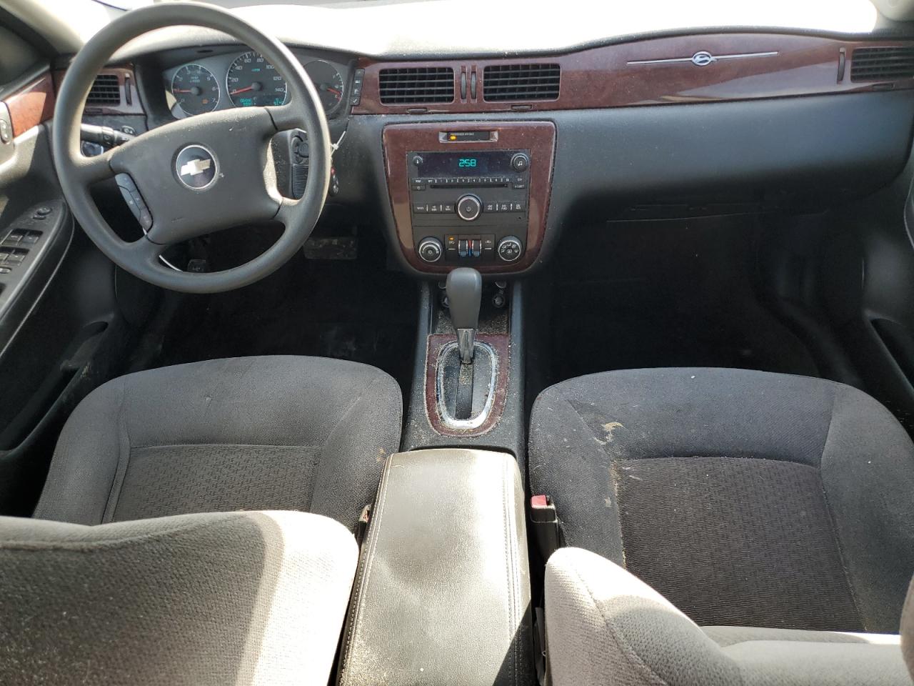 2009 Chevrolet Impala - Image 8