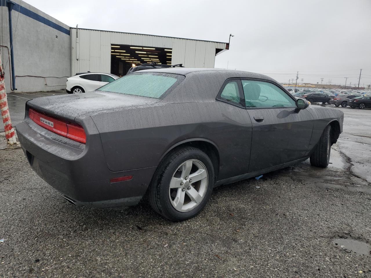 2014 Dodge Challenger - Image 3