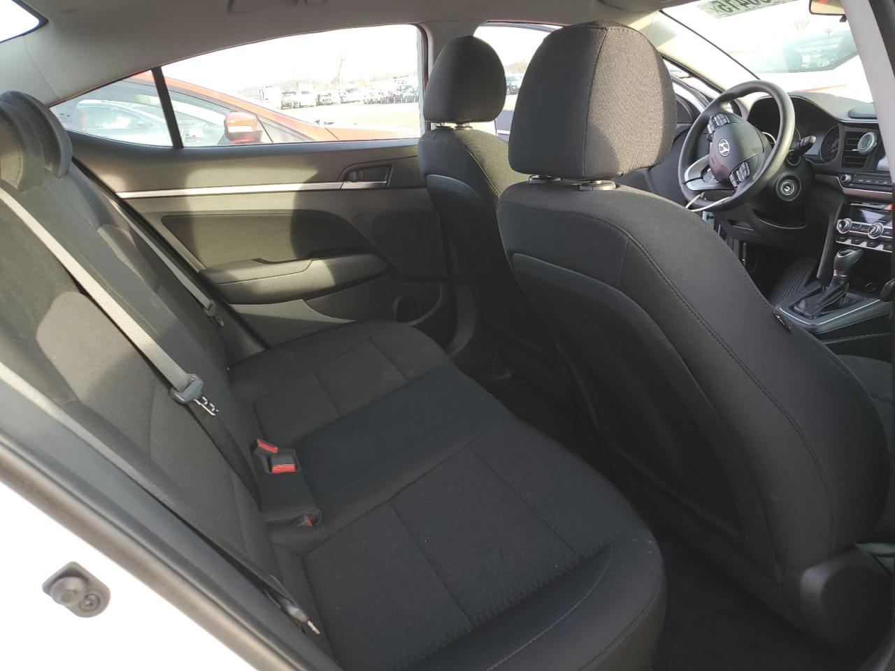 2020 Hyundai Elantra - Image 10