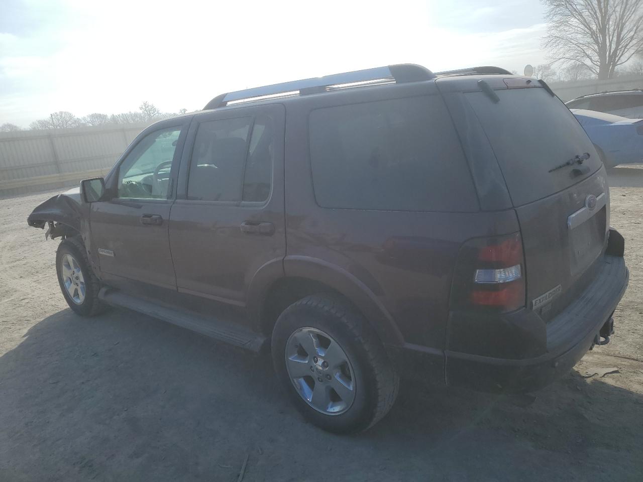 2006 Ford Explorer - Image 2