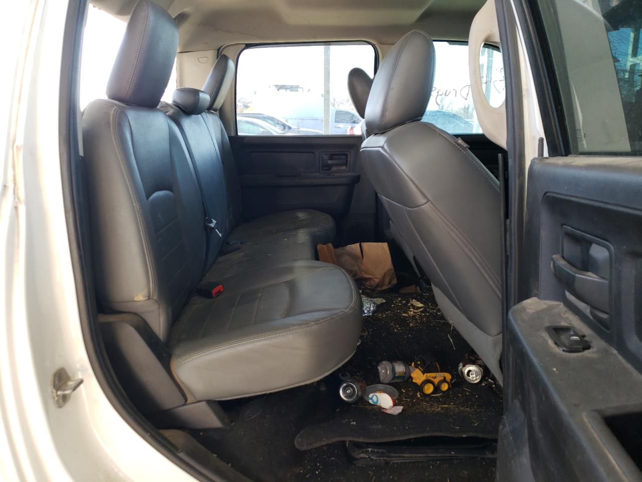 2014 RAM 2500 - Image 10