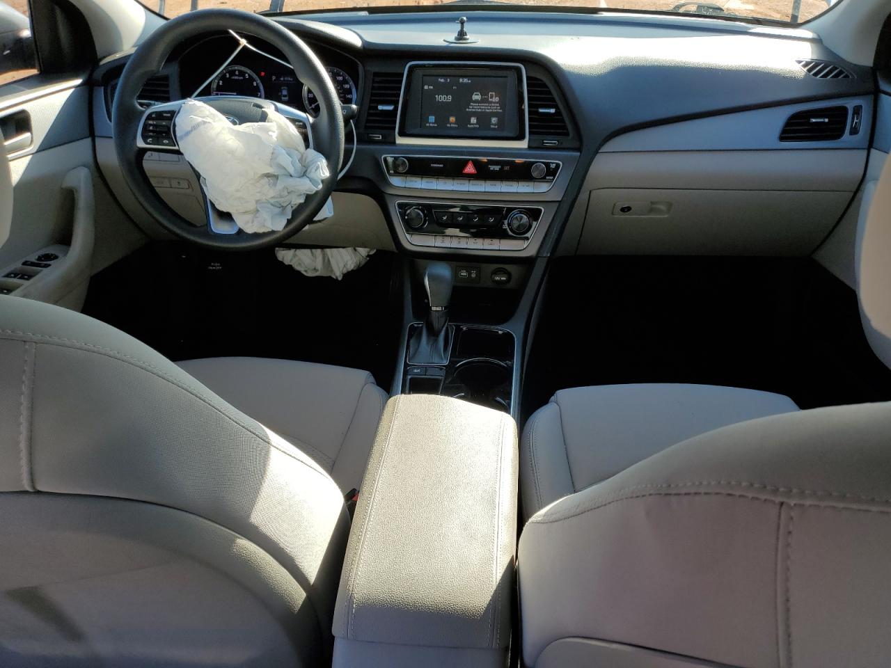 2019 Hyundai Sonata - Image 8