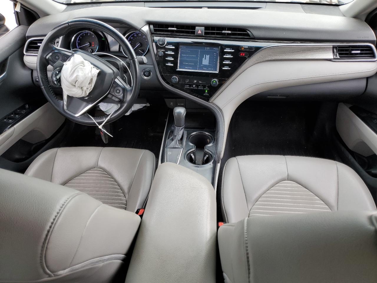 2019 Toyota Camry - Image 8